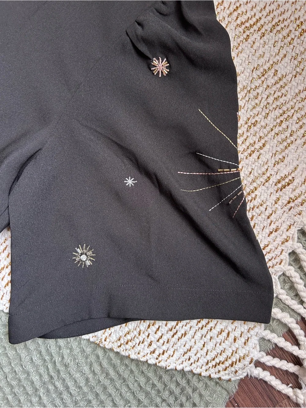 LOFT Black V-Neck Starburst Embroidered Puff-Sleeve Blouse